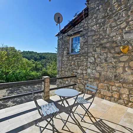 Awesome In Saint-jean-de-maruejol With Wifi *
